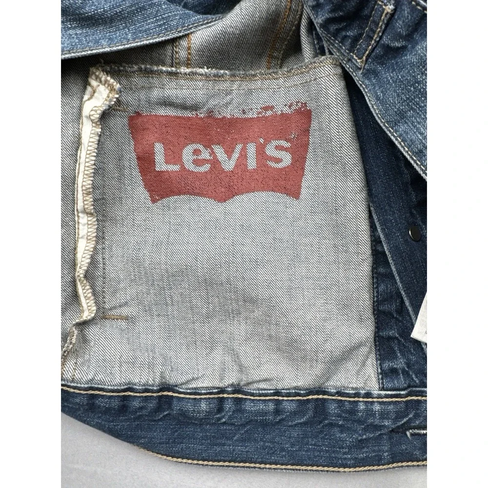 Levi's Denim Trucker Jacket 2XL Distressed Faded Blue Red Tab